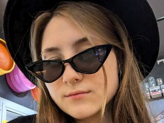 EasterCaris's Fetish live cam Profile Image