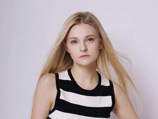 LynetteAldis's BongaCams live streaming Profile Image