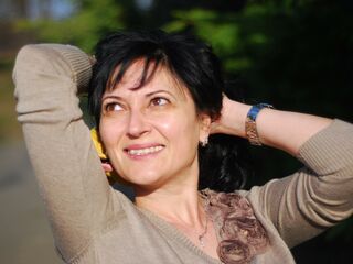 SaraGina's Interactive live cam models Profile Image